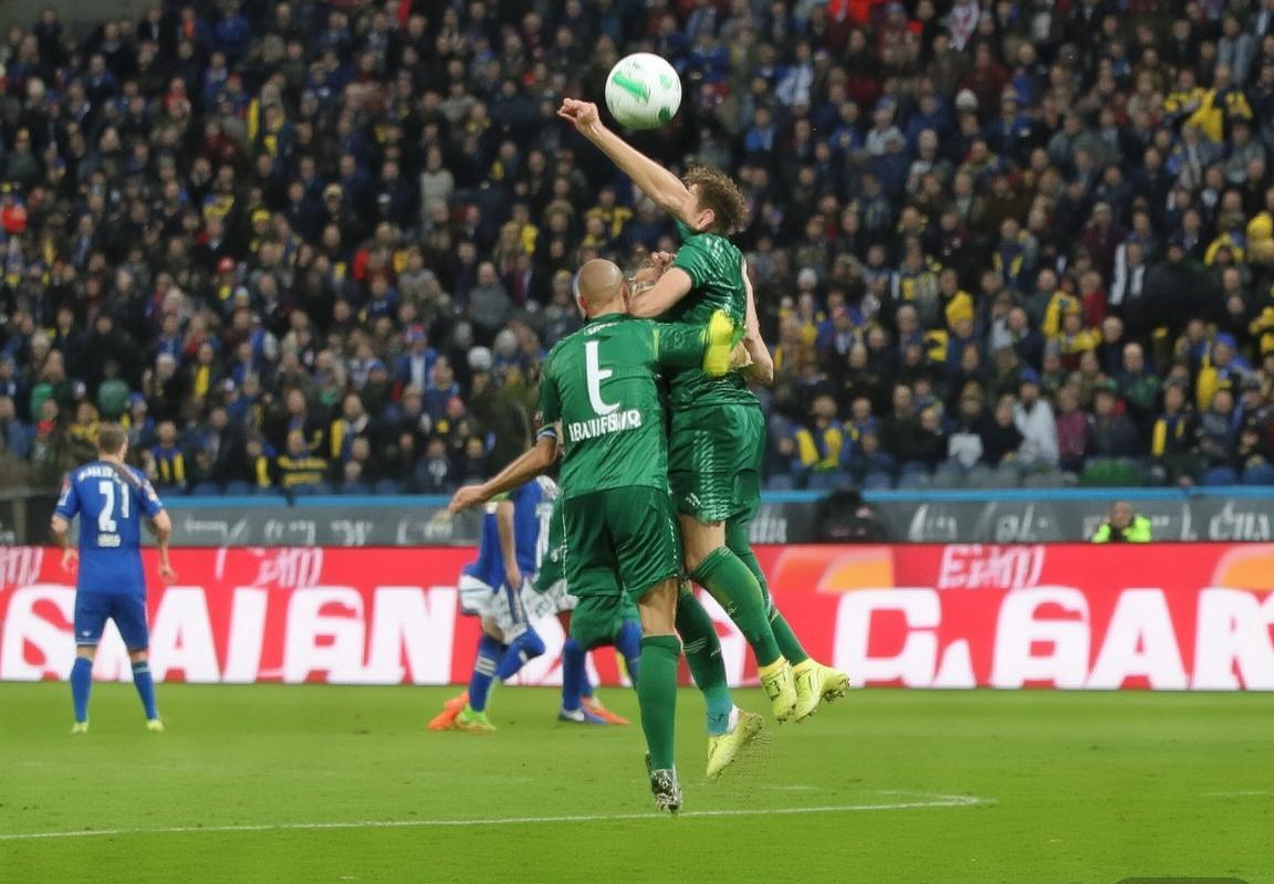 拜仁慕尼黑VS门兴格拉德巴赫：激战战术解析与球星高光集(图3)